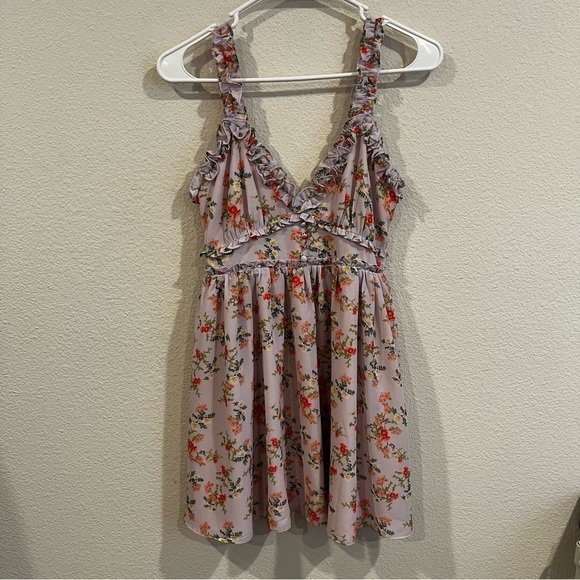 Revolve Lovers & Friends Raya lilac floral mini dress w ruffle detail size xxs - Picture 2 of 11